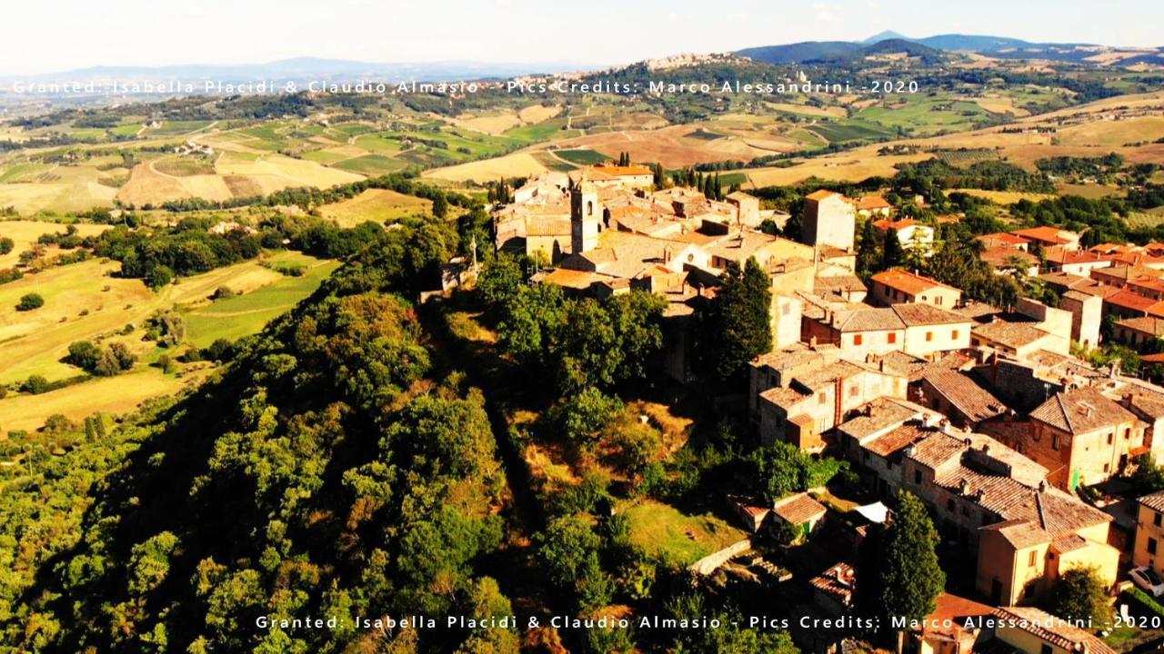 B&B Il Glicine Montefollonico エクステリア 写真