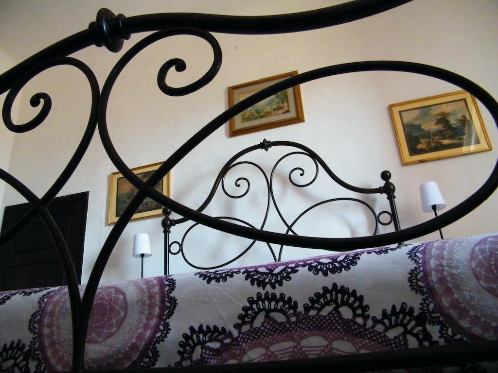 B&B Il Glicine Montefollonico 部屋 写真