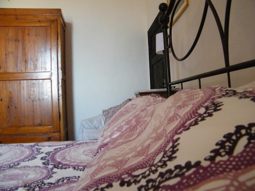 B&B Il Glicine Montefollonico エクステリア 写真