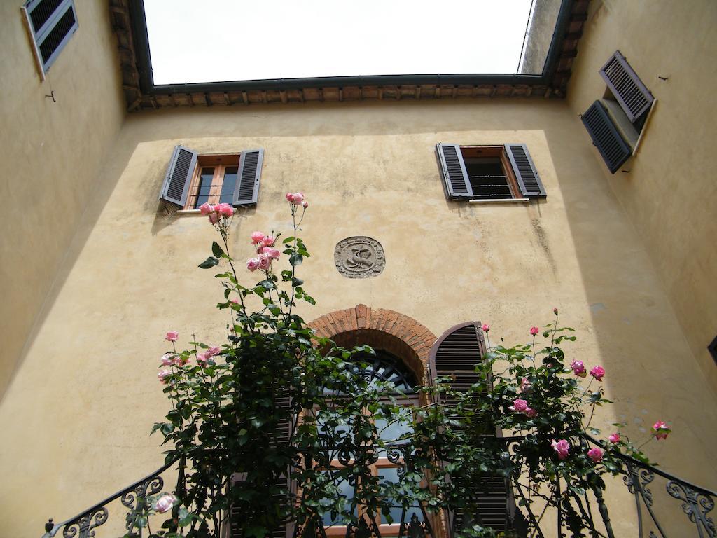 B&B Il Glicine Montefollonico エクステリア 写真
