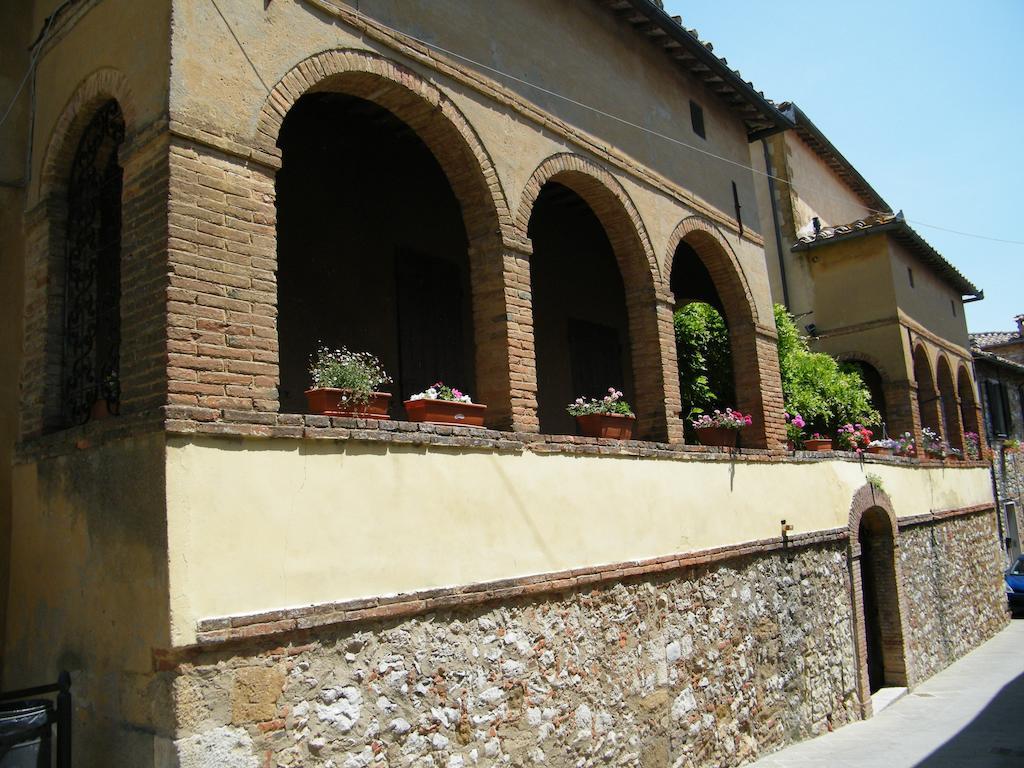 B&B Il Glicine Montefollonico エクステリア 写真